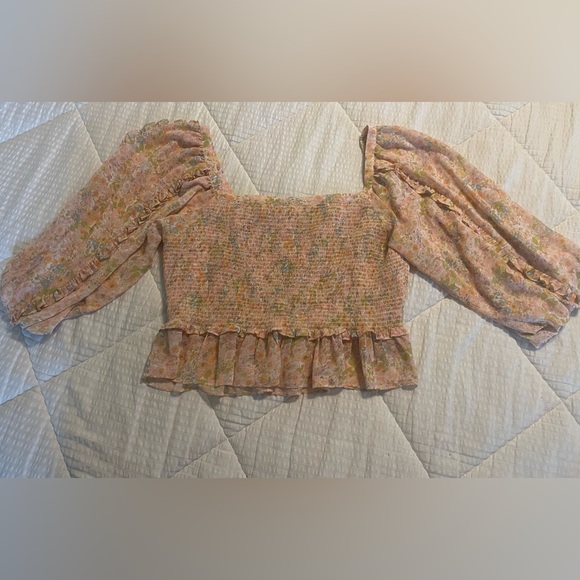 Gazelle Tops - Boho Peasant Floral Crop Top; Size: M